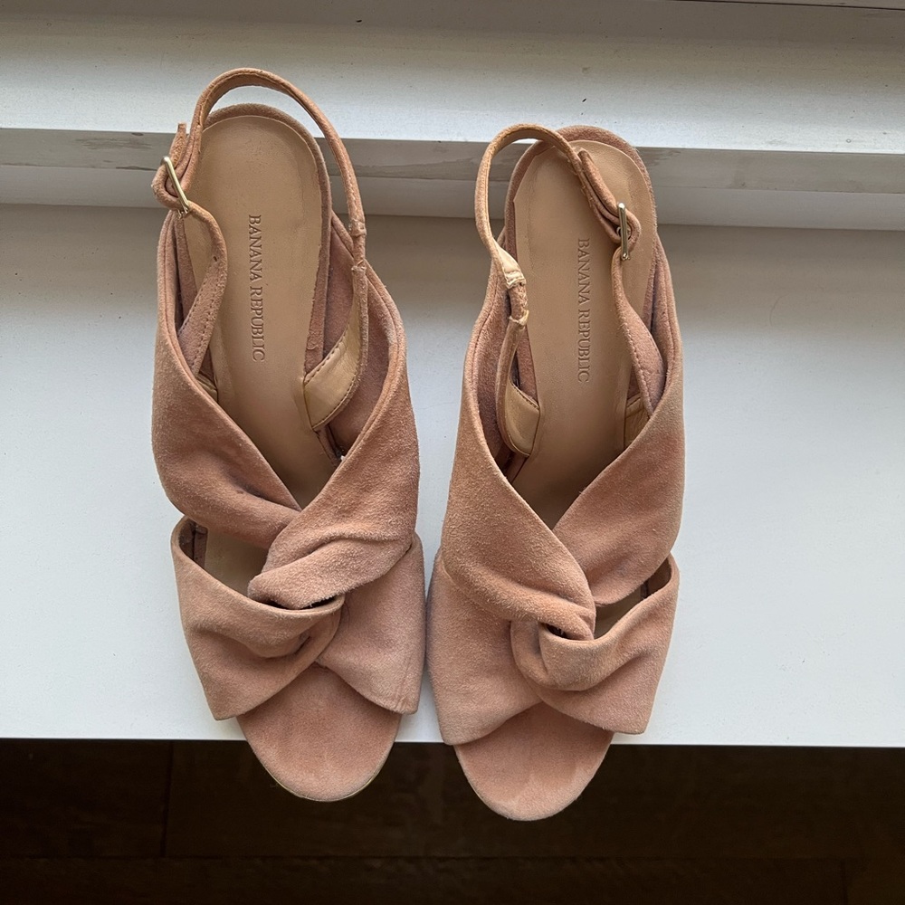 Banana Republic Blush Heels